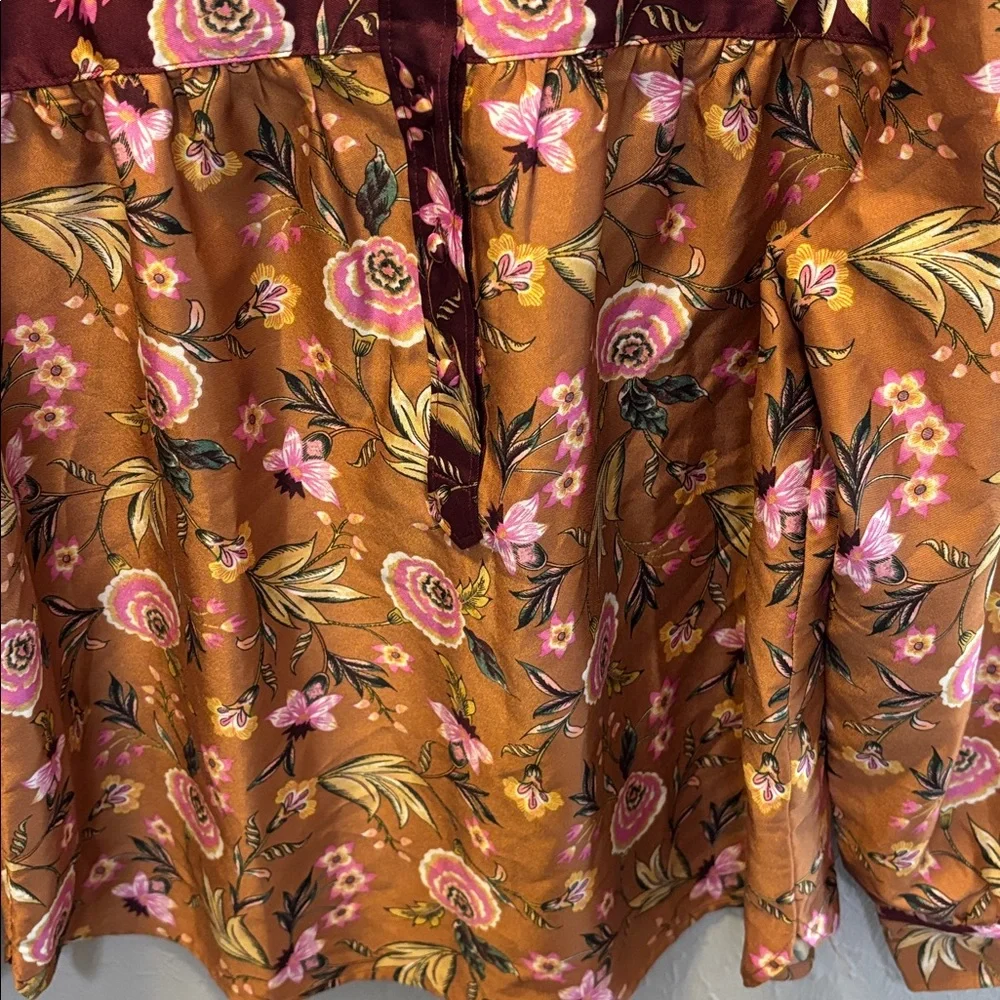 LOFT Shabby Chic Floral Henley Blouse Top Fall Sateen Women’s Petite Medium